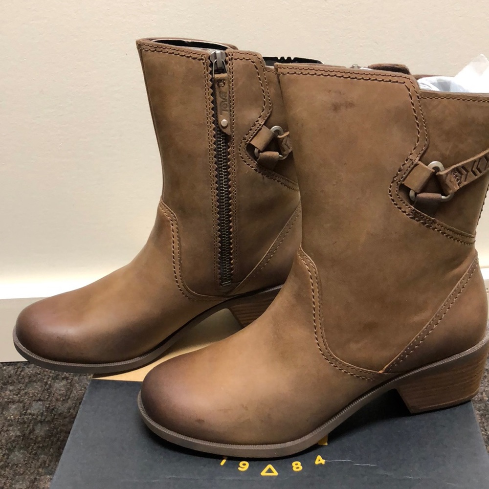 Teva foxy mid leather boot